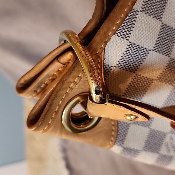 Louis Vuitton Galleria PM - Picture 4 of 16